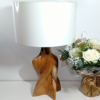 Lampe en bois précieux de moutouchi